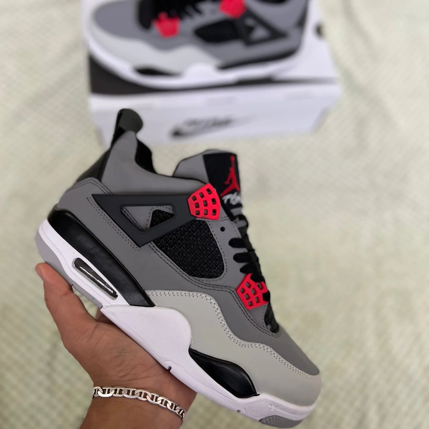 JORDAN 4 CONTRAREEMBOLSO