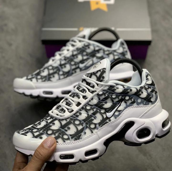 NIKE TN DIOR