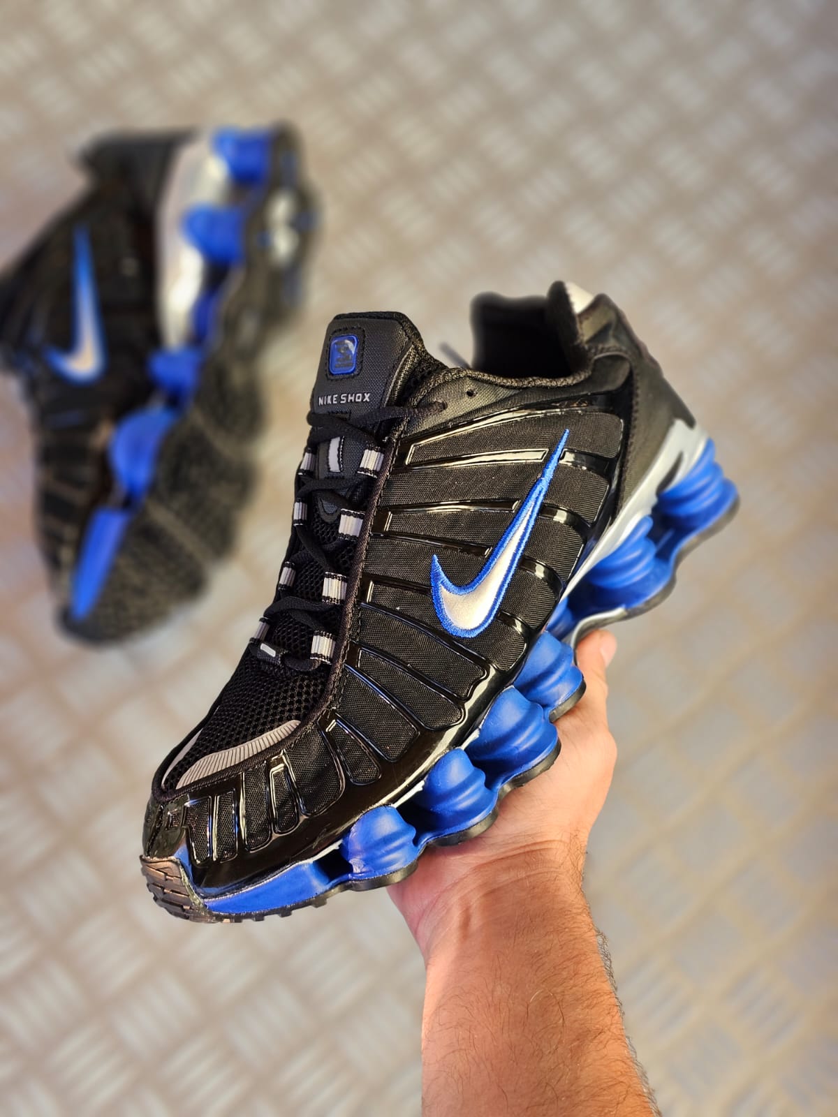 Nike shox best sale tl negras mujer