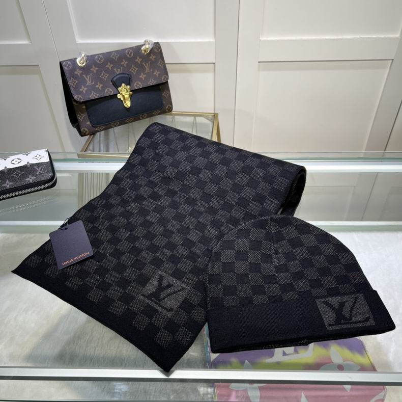 LOUIS VUITTON WINTER SET