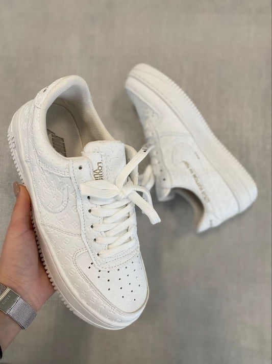 NIKE AIR FORCE 1 LV CONTRAREEMBOLSO