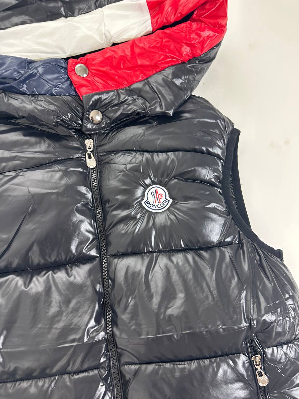 Chaleco rojo/begro MONCLER CONTRAREEMBOLSO